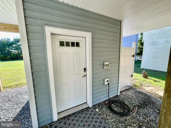 Milton, DE 19968,106 N CAROLINA AVE