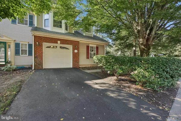 Franklin Park, NJ 08823,30 SAPPHIRE LA