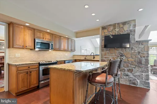 Phoenixville, PA 19460,60 GUILFORD CIR
