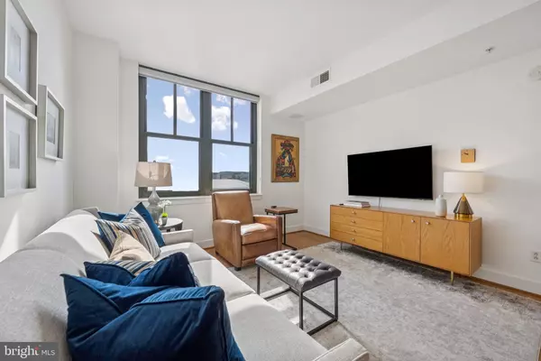 Washington, DC 20001,910 M ST NW #1001