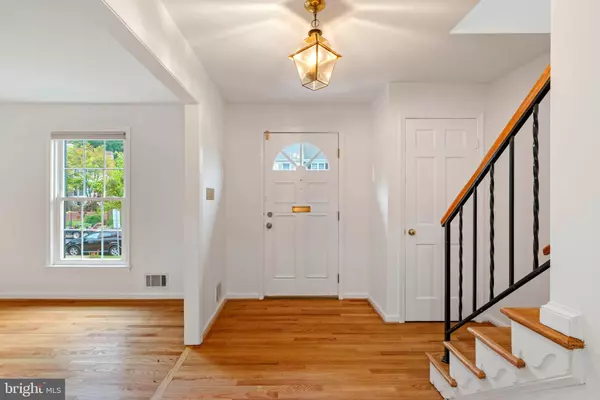 Mclean, VA 22101,1116 RANDOLPH RD