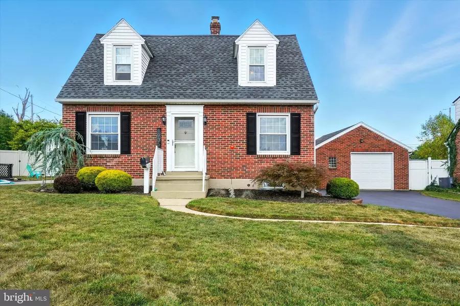 1935 ORANGE ST, York, PA 17404