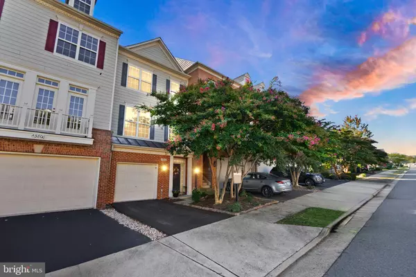 43802 LEES MILL SQ, Leesburg, VA 20176