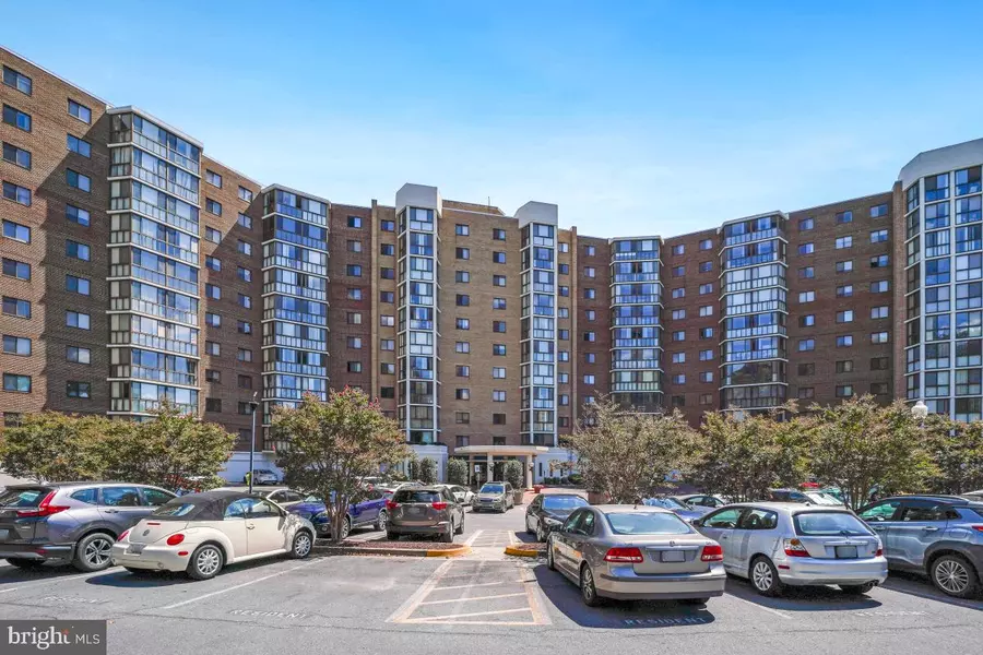 15100 INTERLACHEN DR #4-716, Silver Spring, MD 20906