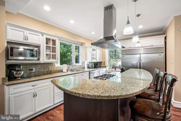 Elkins Park, PA 19027,27 LATHAM PARK