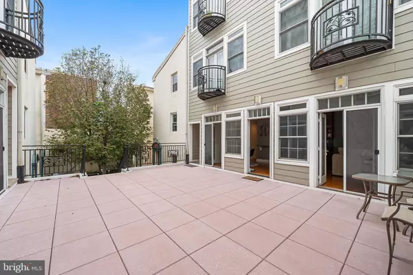 Philadelphia, PA 19125,1221 SHACKAMAXON ST #13