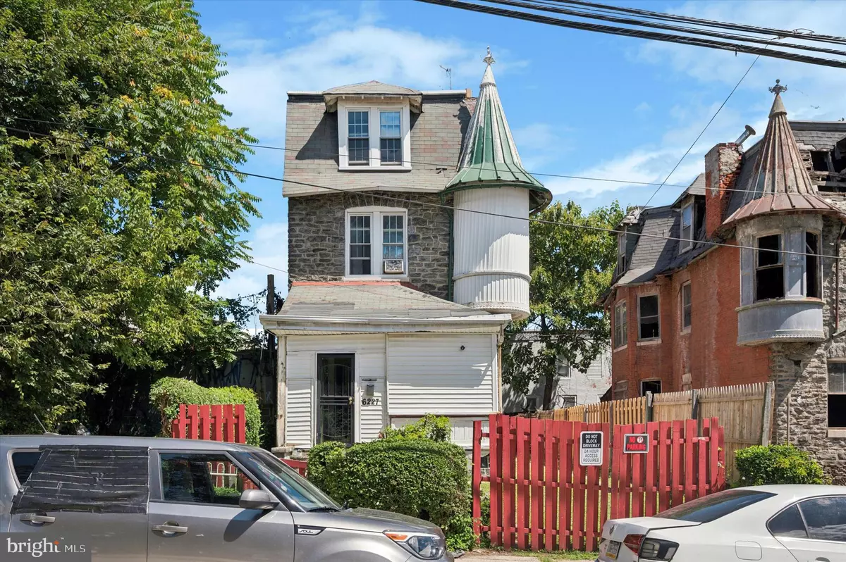 Philadelphia, PA 19144,6227 BAYNTON ST