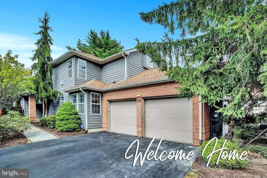 10 SAWGRASS CT, Monroe Township, NJ 08831