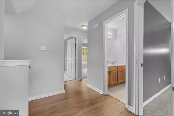 Boyds, MD 20841,18632 POPLAR GLEN CT #9