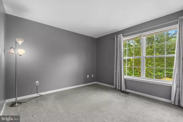 Boyds, MD 20841,18632 POPLAR GLEN CT #9