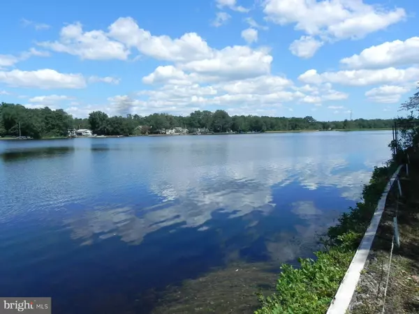 Williamstown, NJ 08094,2612 S SHORE DR