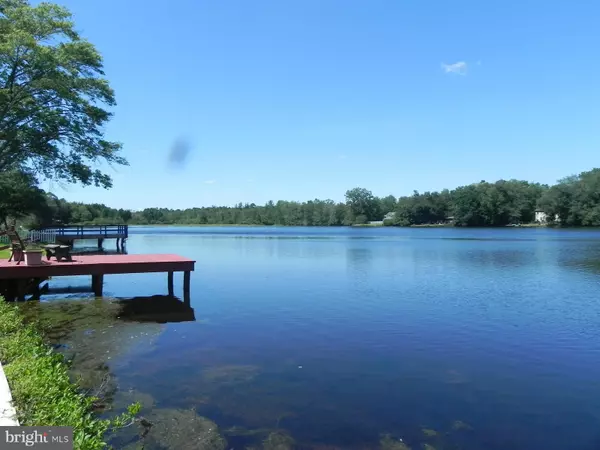 Williamstown, NJ 08094,2612 S SHORE DR