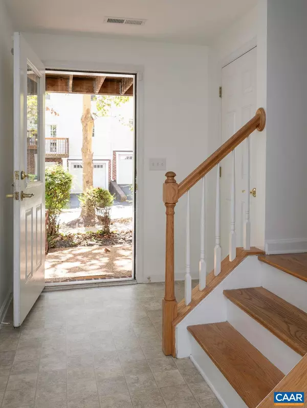 Charlottesville, VA 22903,129 OLD FIFTH CIR