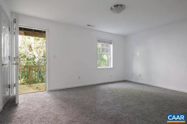 Charlottesville, VA 22903,129 OLD FIFTH CIR