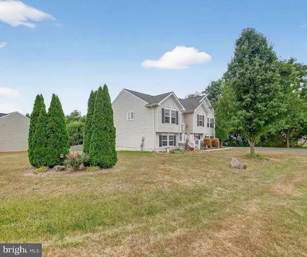 Hedgesville, WV 25427,192 AMELIA DR