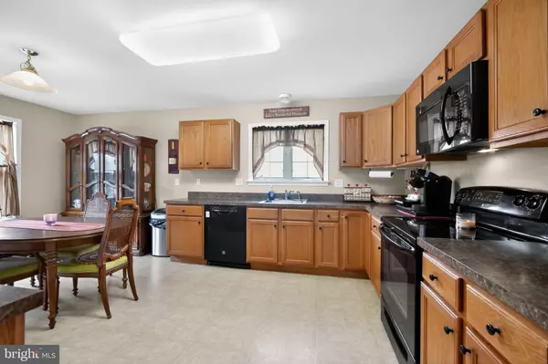 Hedgesville, WV 25427,192 AMELIA DR