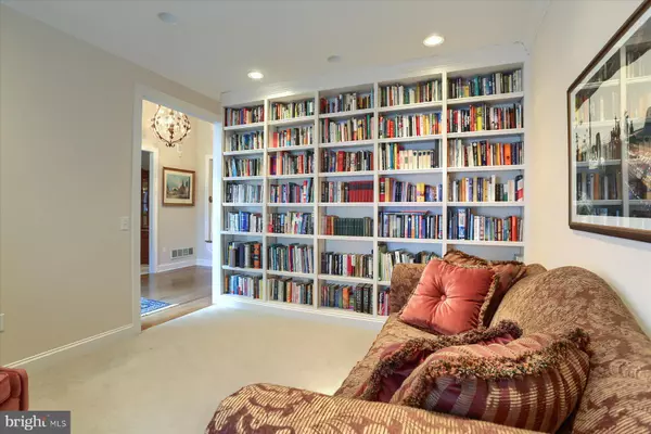 Lemoyne, PA 17043,21 WESTWIND DR