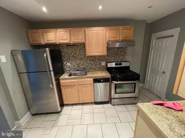 Baltimore, MD 21215,3523 REISTERSTOWN RD