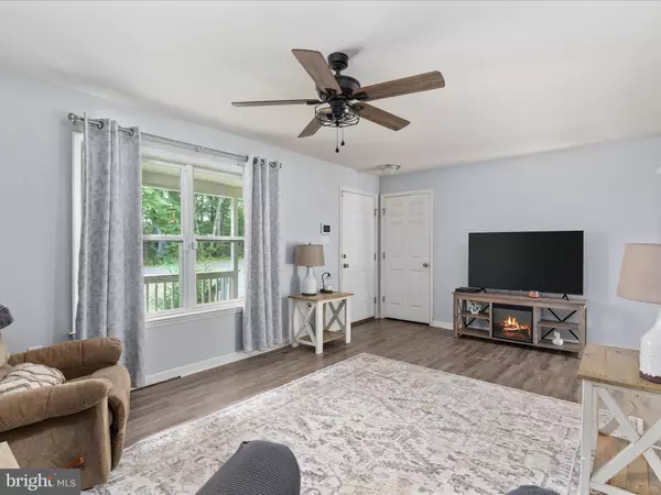 Mount Jackson, VA 22842,585 BASS WOOD