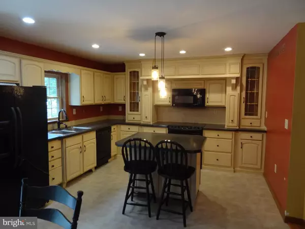 Orwigsburg, PA 17961,64 BOHUNDY RD