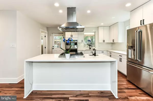 Bethesda, MD 20814,5311 ROOSEVELT ST