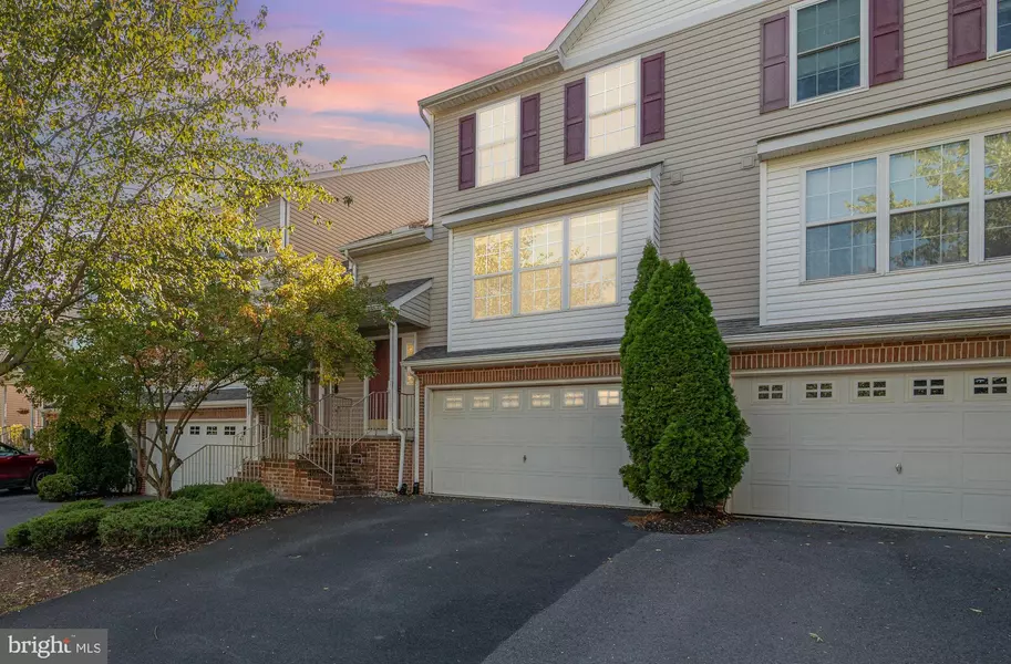 1167 CROSS CREEK DR, Mechanicsburg, PA 17050