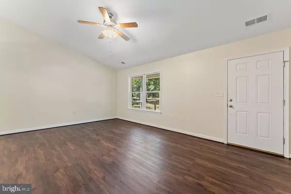 Fredericksburg, VA 22408,7525 NYLAND RD