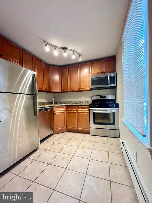 Princeton, NJ 08540,345 NASSAU ST #5