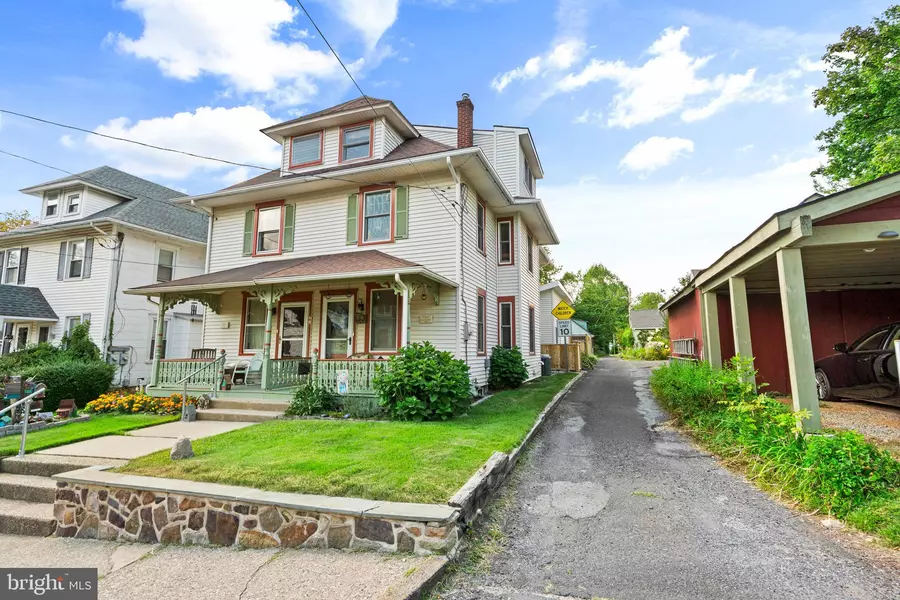 79 HILLSIDE AVE, Doylestown, PA 18901