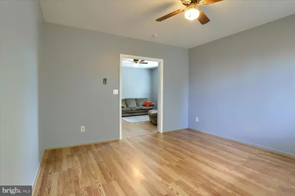 Harrisburg, PA 17113,570 CHAMBERS ST