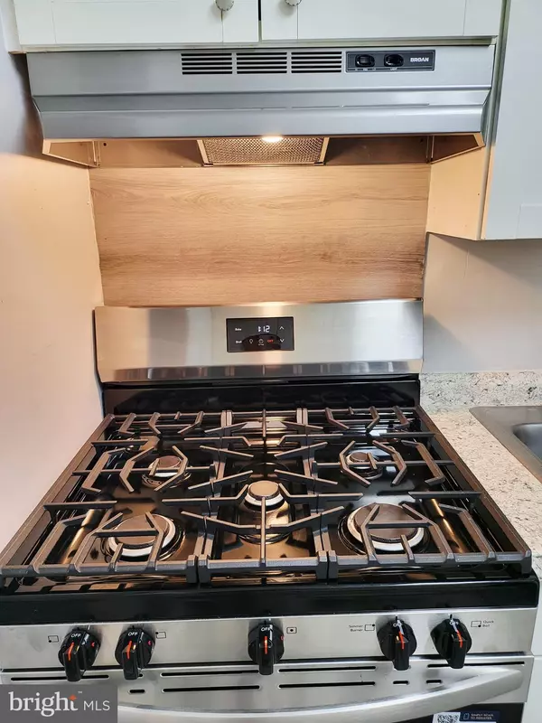 Columbia, MD 21045,5915 TAMAR DR #3