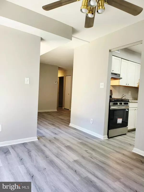 Columbia, MD 21045,5915 TAMAR DR #3