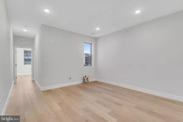 Philadelphia, PA 19140,1243 WESTMORELAND ST #C