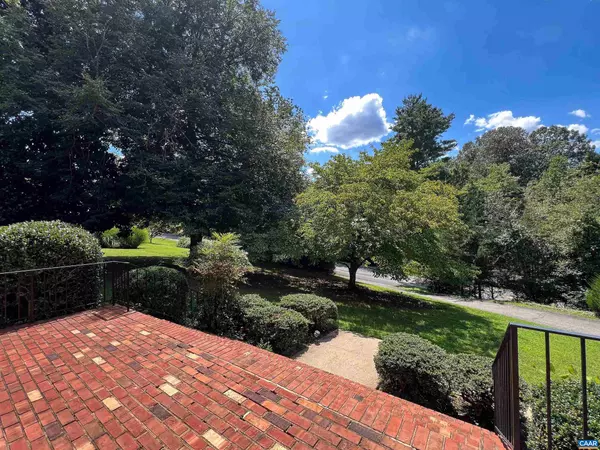 Charlottesville, VA 22901,224 CARRSBROOK DR
