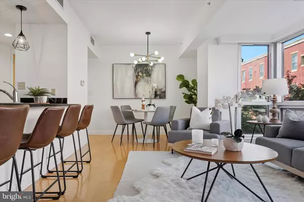 Philadelphia, PA 19107,1034 SPRUCE ST #402