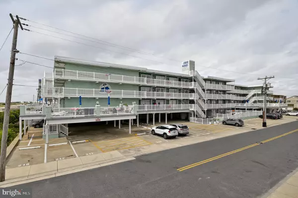 Wildwood, NJ 08260,404 E DENVER AVE