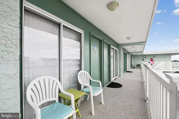 Wildwood, NJ 08260,404 E DENVER AVE