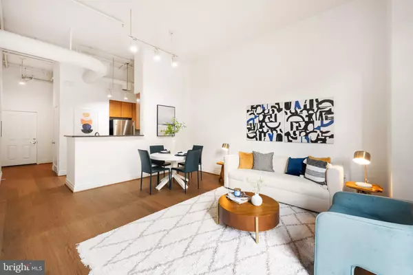 Arlington, VA 22201,2220 FAIRFAX DR #101