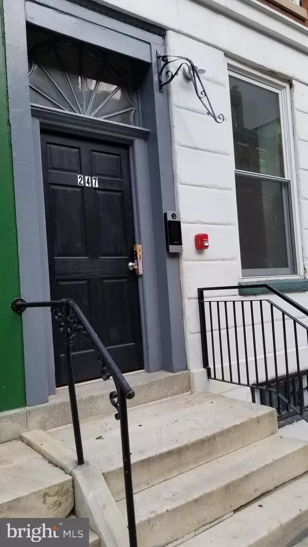 247 S 16 #5, Philadelphia, PA 19102