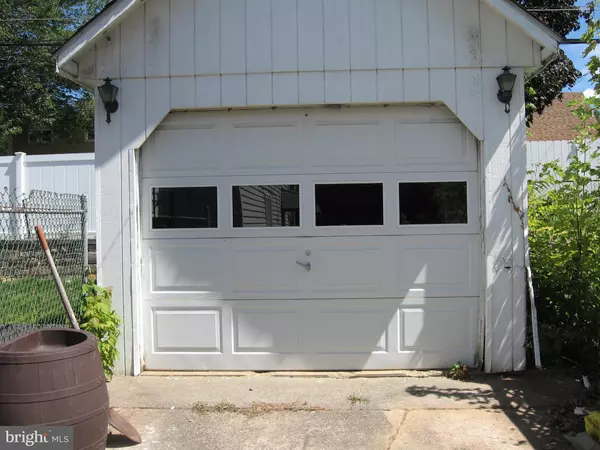 Philadelphia, PA 19154,2831 COMLY RD