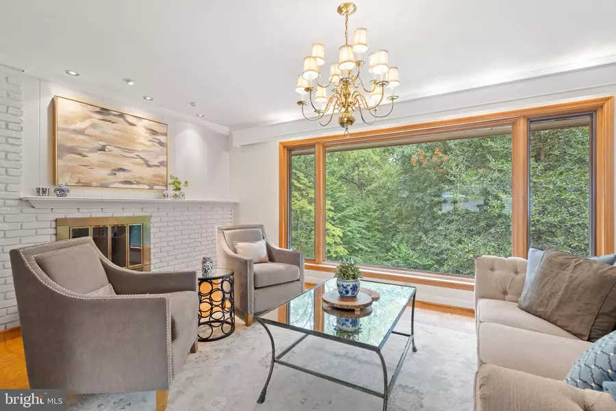 3020 N PEARY ST, Arlington, VA 22207