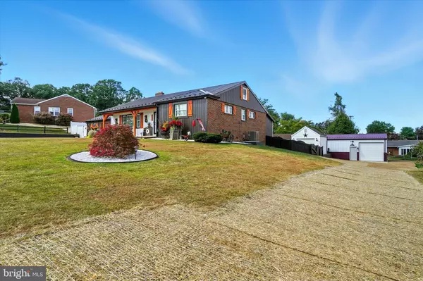York, PA 17408,1330 BEELER AVE