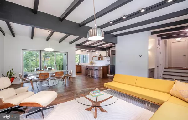 Falls Church, VA 22044,3406 BARGER DR