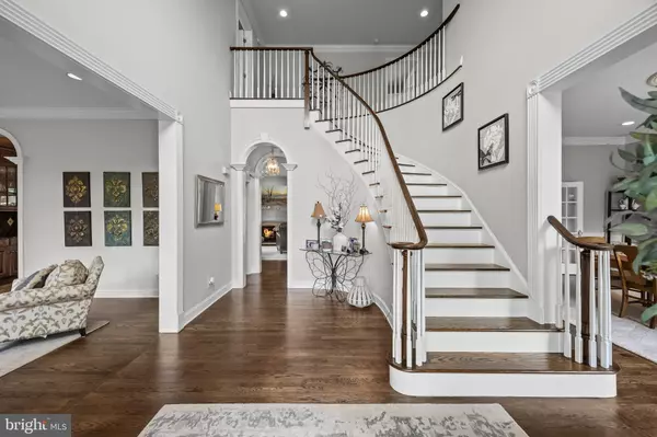 Moorestown, NJ 08057,10 LONGWOOD LN