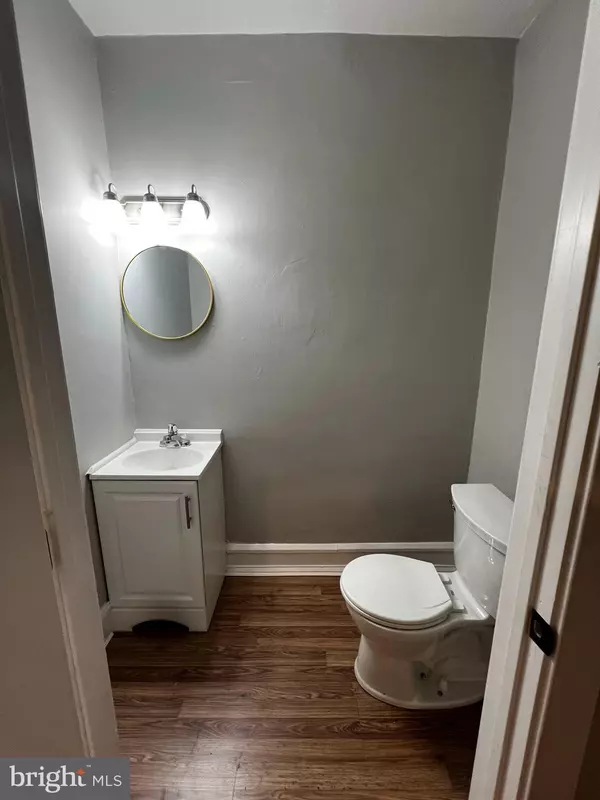 Philadelphia, PA 19131,5724 HUNTER ST