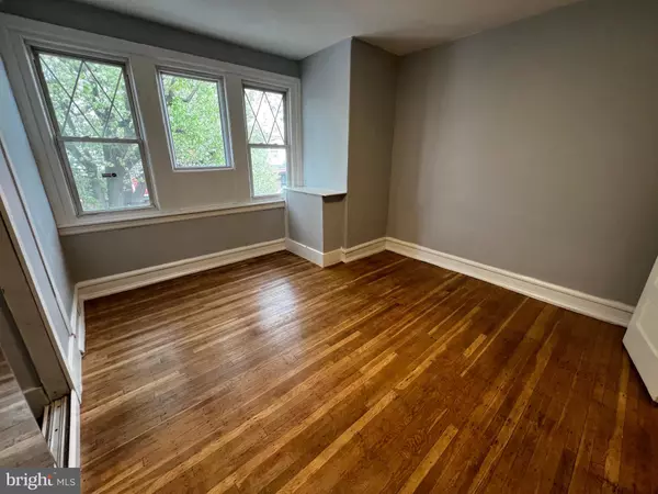 Philadelphia, PA 19131,5724 HUNTER ST