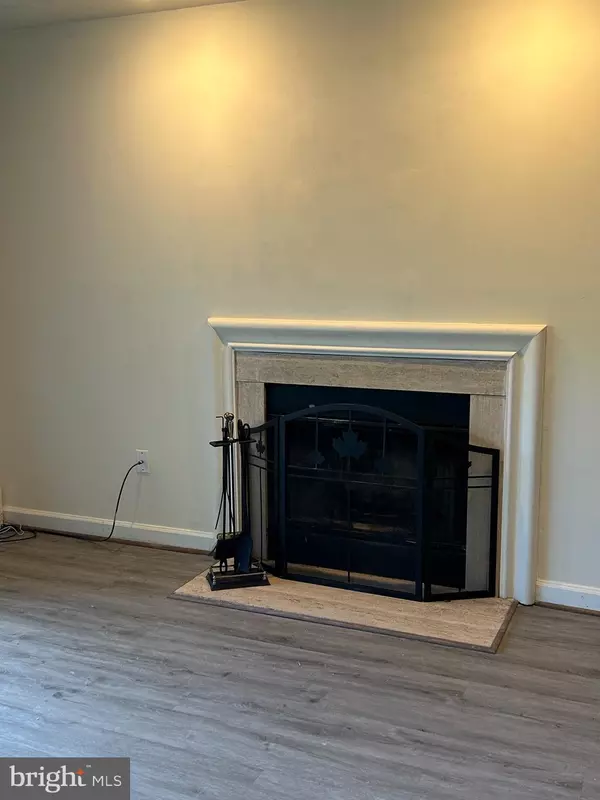 Silver Spring, MD 20904,13611 SIR THOMAS WAY #1-B-11