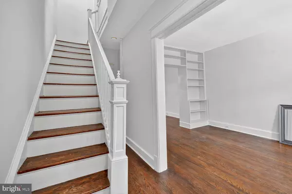 Washington, DC 20003,438 16TH ST SE