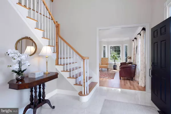 Pennington, NJ 08534,20 HUNTERS RIDGE DR