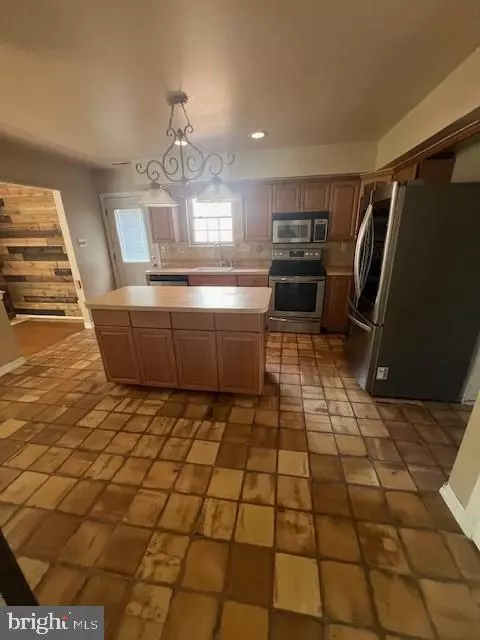 Marlton, NJ 08053,806 WESTERLY DR